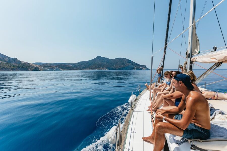 Milos: Kleftiko Cruise with Meal, Drinks and Photos at Sykia - Passing the Catacombs and Klima