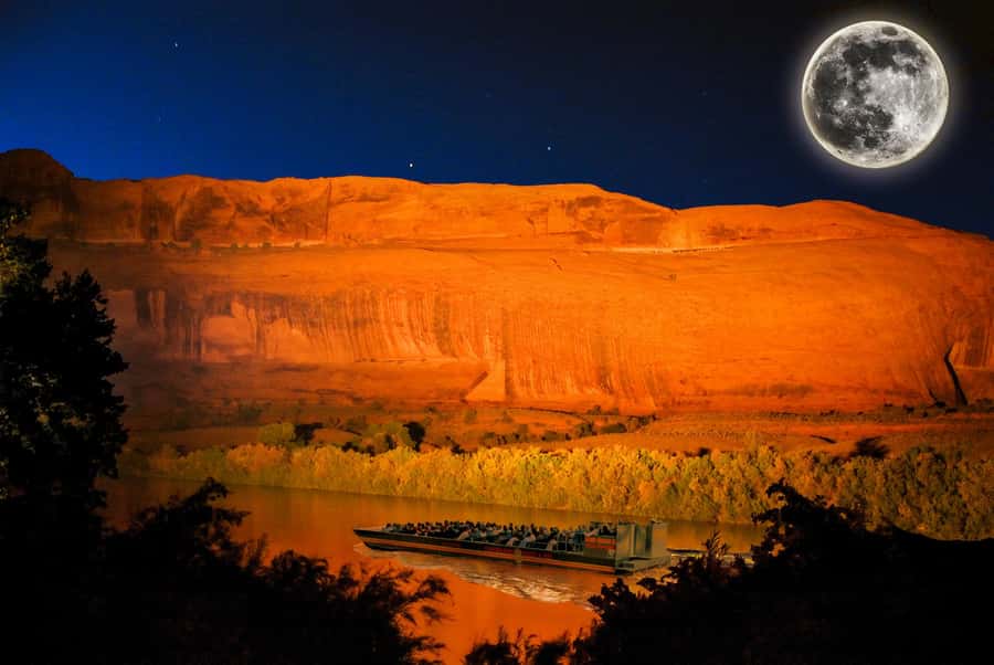 Moab: Colorado River Dinner Cruise with Music and Light Show - Key details before you book