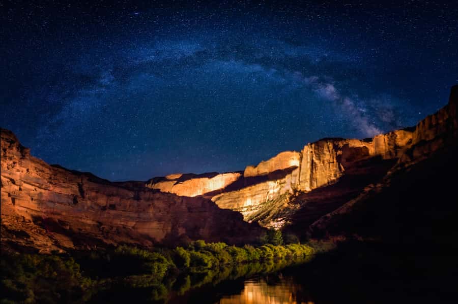 Moab: Colorado River Dinner Cruise with Music and Light Show - Is the $108 price fair?