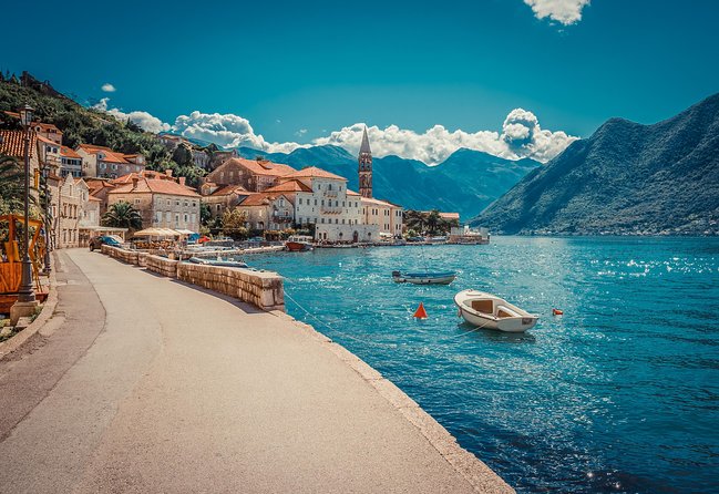 Montenegro Bay Cruise with Lunch on the Boat day trip - Guide quality and group size