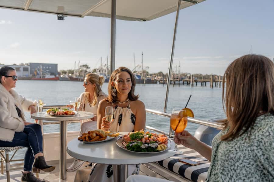 Mooloolaba: Seafood Lunch Cruise - Practical details before you book