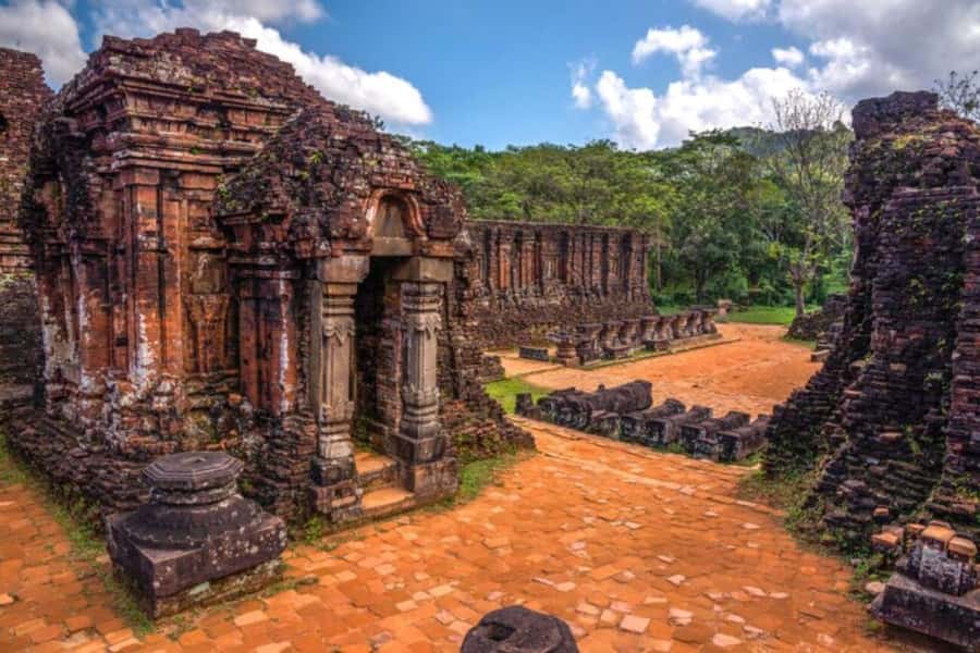 My Son Sanctuary Morning Tour w Thu Bon River Cruise & Lunch - Who Should Book This Morning Tour