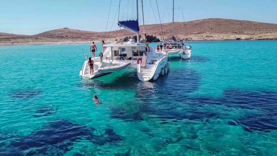 Mykonos: Catamaran Cruise with Lunch, Drinks and Transfer - Lunch served on board