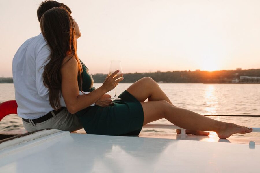 Mykonos: Catamaran Cruise with Lunch, Drinks and Transfer - Returning past Mykonos Town and Little Venice