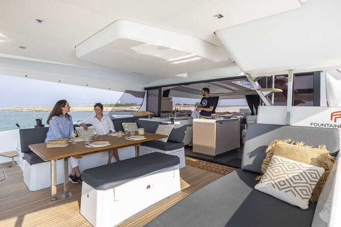 Mykonos: Luxury Catamaran Cruise with Meal, Drinks & Transport - Timing, weather, and practical planning