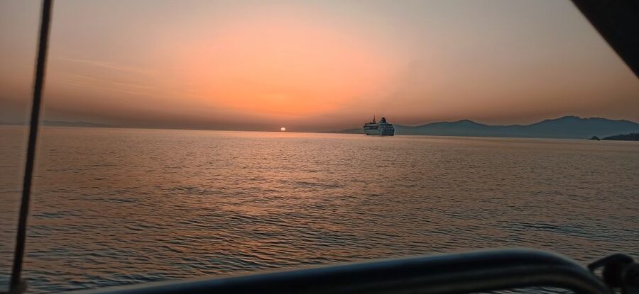 Mykonos: Sunset Cruise with a Buffet of Greek Delicacies - Who Will Enjoy This Mykonos Sunset Cruise?