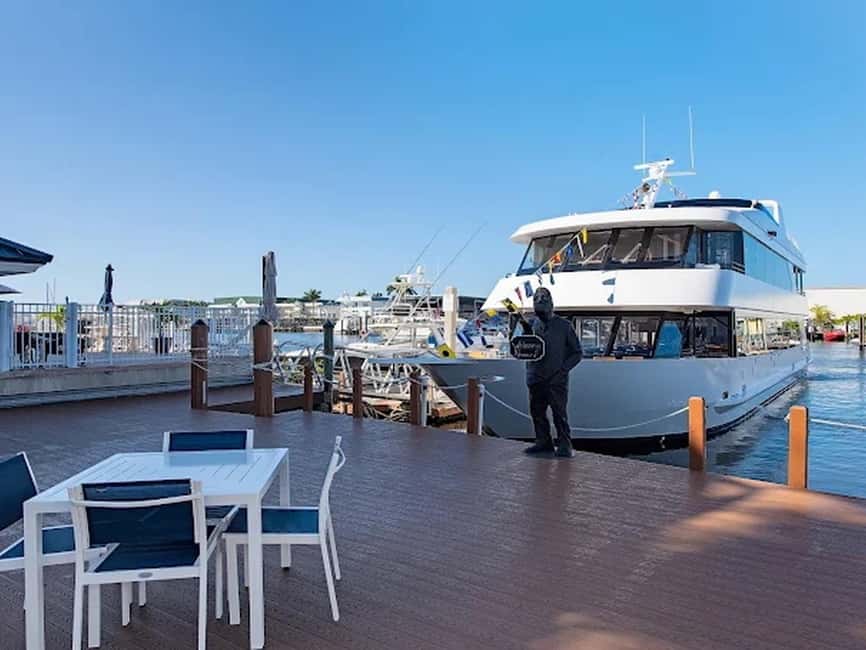 Naples: Sightseeing and Dining Cruises - Key points to know before boarding