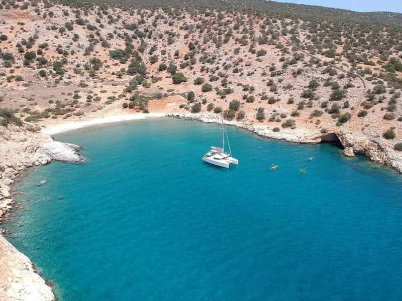Naxos: Naxos Catamaran Sailing Cruise with Lunch and Drinks - A full day aboard the Santa Maria