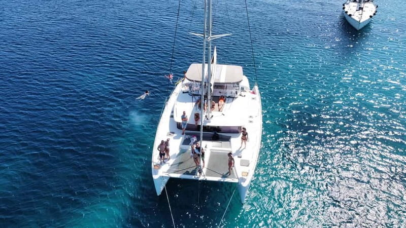 Naxos: Naxos Catamaran Sailing Cruise with Lunch and Drinks - What the $153 price includes