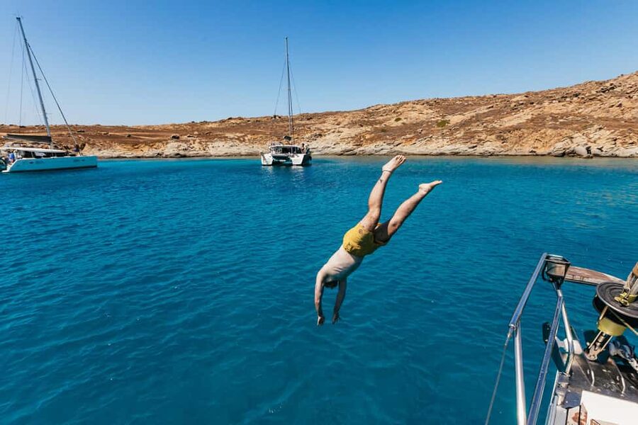 Naxos: Sailing Cruise with Lunch & Drinks - How the crew handles wind and rough water