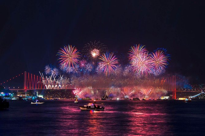 New Year's Eve dinner cruise & party on Bosphorus, Istanbul 2026 - Fireworks on a crowded New Year’s Eve Bosphorus