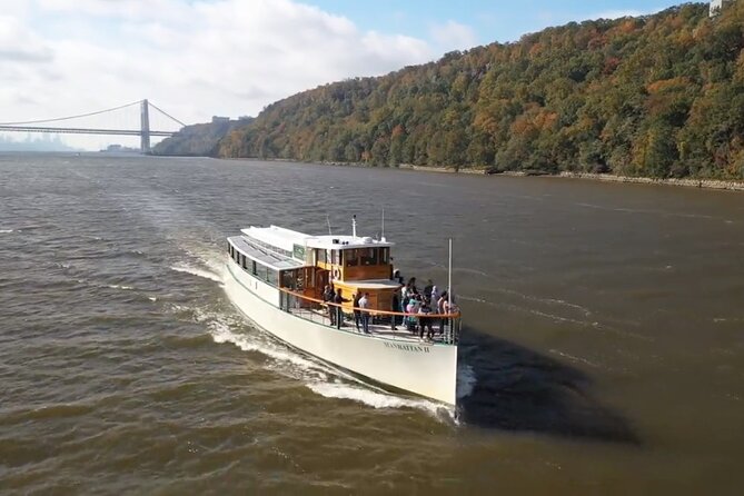 New York Afternoon Fall Foliage Cruise with Lunch - Key things to know before booking