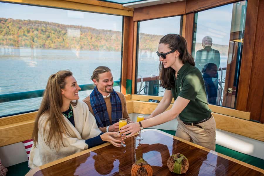 New York City: Afternoon Fall Foliage Lunch Cruise - Grand Salon Comfort or Outer Deck Air