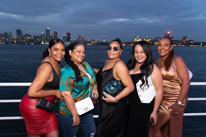 New York City Skyline Dinner Cruise - How the $129 price makes sense