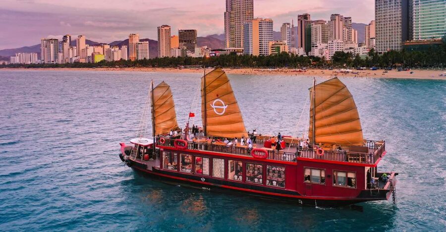 Nha Trang: Romantic Sunset Cocktails and Dinner Cruise - Key points to know before boarding