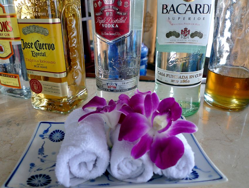 Nha Trang: Romantic Sunset Cocktails and Dinner Cruise - Live violin and guitar after dark