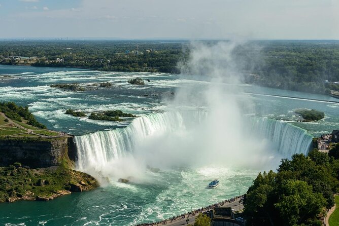 Niagara Falls Day and Evening Tour With Boat Cruise & Dinner (optional) - Why the day and evening format works