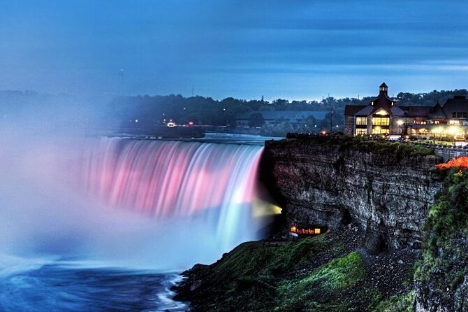Niagara Falls Premium Night Tour: Fireworks Boat Cruise & Dinner - What the small group changes