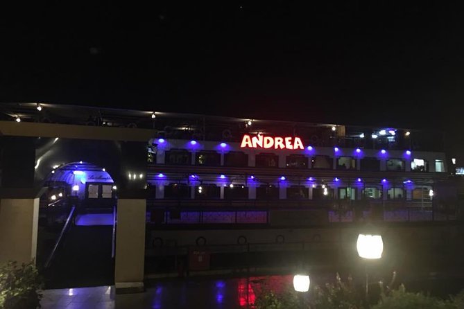 night-tour Nile dinner cruise with open buffet and belly dancer - Who will enjoy this cruise most?