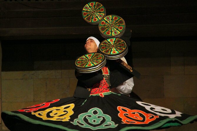 Nile Dinner Cruise in Cairo with Belly Dancing and Hotel Transfer - Buffet dinner: plenty of choice, mixed expectations