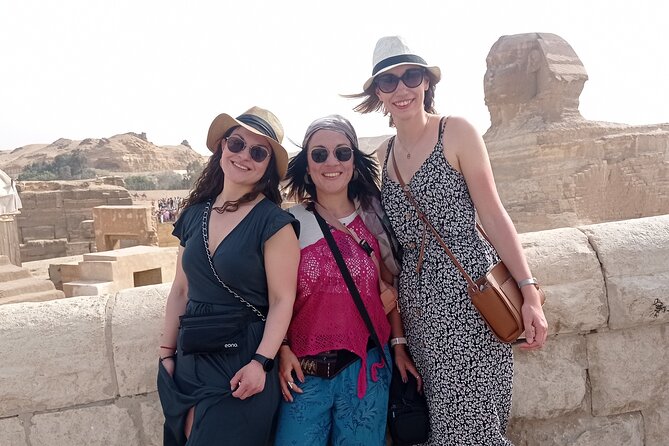 Nile dinner cruises in Cairo at night with different categories - Belly dancing, live music, and the tanoura finale