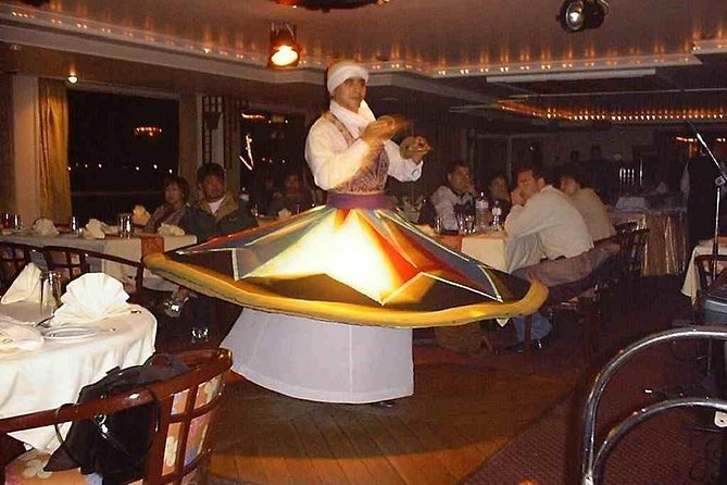 Nile Pharaoh dinner cruise on the Nile - Boarding downtown and settling in for dinner