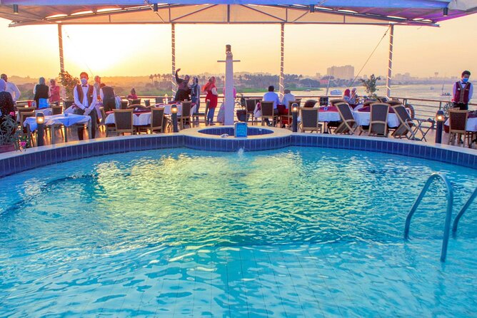 Nile River Dinner Cruise With Open Buffet in Cairo - The two-hour dinner program