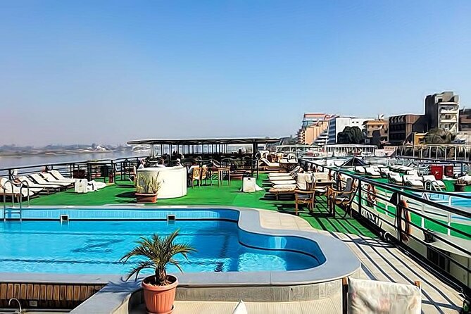 Nile River Dinner Cruise With Open Buffet in Cairo - Belly dancing and the tanoura show