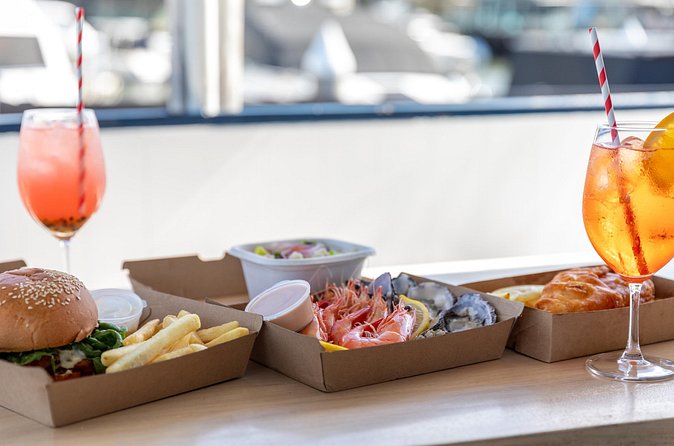 Noosa Queen Seafood Lunch Cruise Fresh Local Delights - Makepeace Island from the river