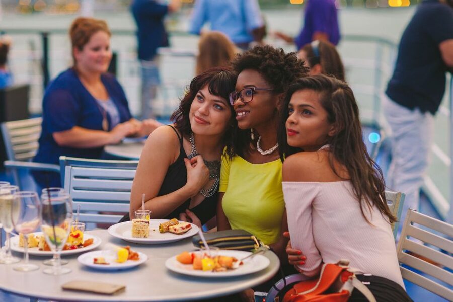 Norfolk: City Cruises Elizabeth River Buffet Lunch Cruise - The buffet: plenty of choice for a two-hour cruise