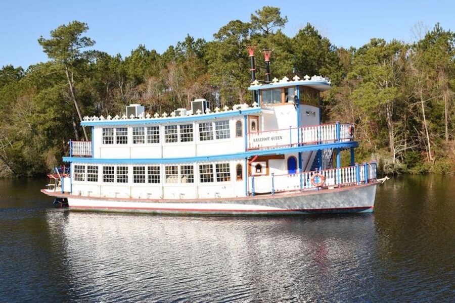 North Myrtle Beach: Dinner Cruise on a Paddle Wheel Boat - A Gentle Cruise Through the Grand Strand