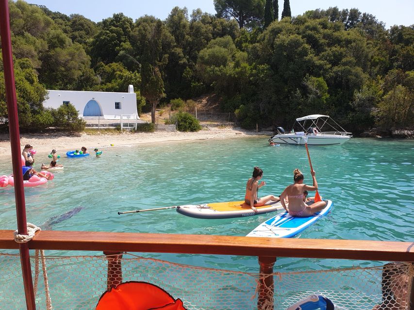 Nydri: Island-hopping Boat Cruise with Lunch and Drinks - Key points to know before you book