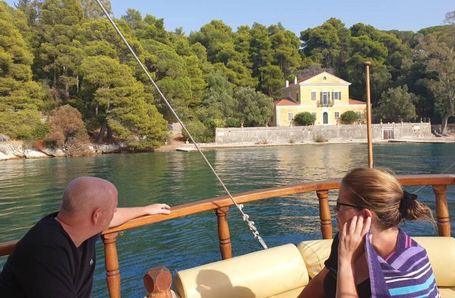 Nydri: Island-hopping Boat Cruise with Lunch and Drinks - A full Ionian Sea day from Nidri