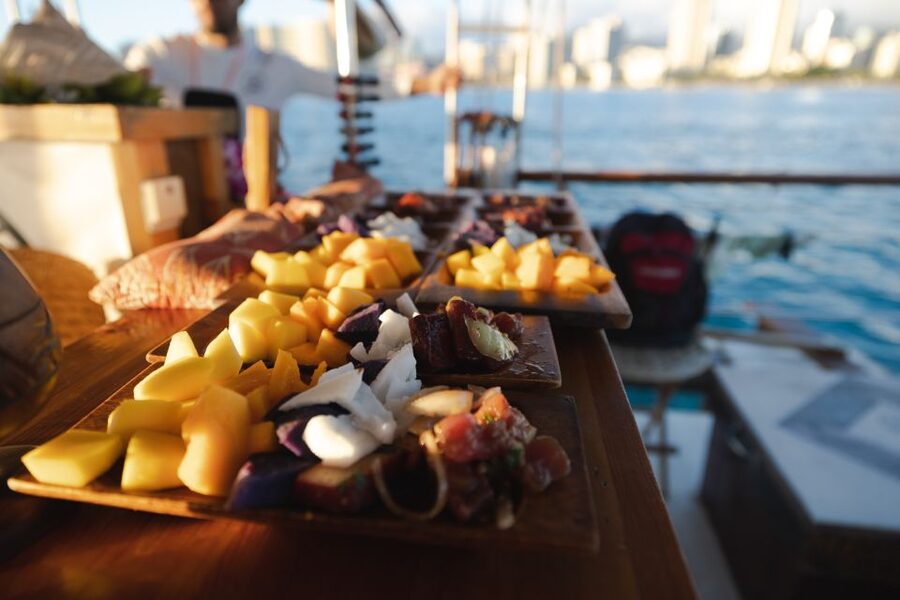 Oahu: Traditional Canoe Sunset Cruise with Dinner - Sailing from Kewalo Basin toward Diamond Head