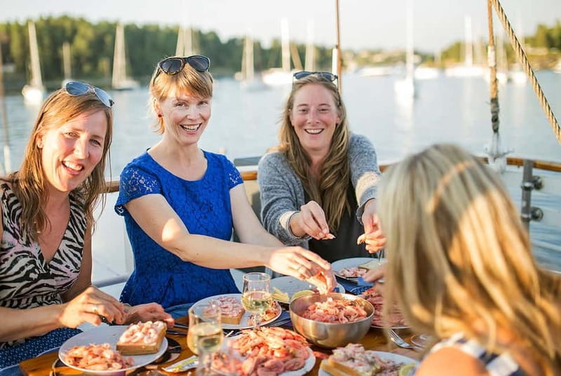 Oslo: Fjord Dinner Cruise on Sailing Ship w/ Seafood Buffet - Sailing past Oslo’s shoreline and landmarks