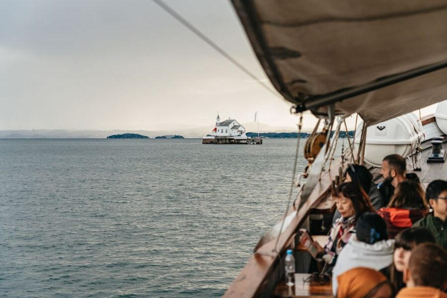 Oslo: Fjord Evening Cruise with Shrimp Buffet - Weather, comfort, and the open deck