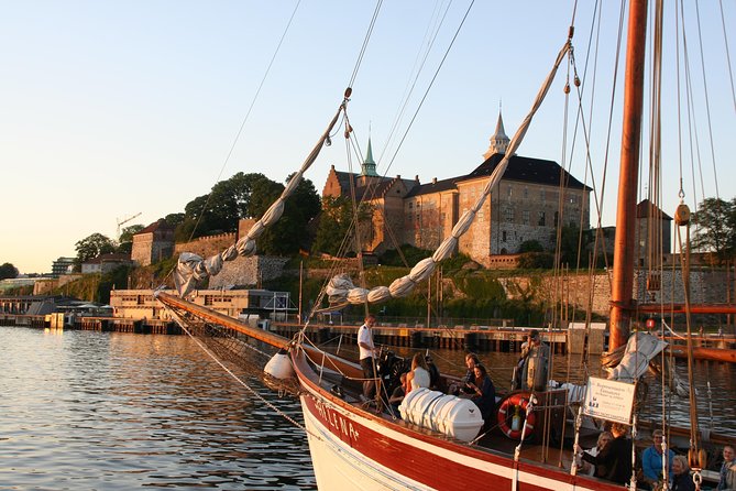 Oslo Fjord Evening Cruise with Shrimp Buffet on a Sailing Ship - What the shrimp buffet actually includes