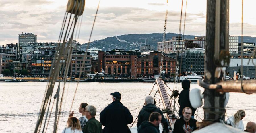 Oslo: Fjord Evening Cruise with Shrimp Buffet - The shrimp buffet, Norwegian style