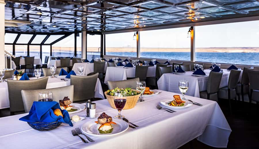 Page: Wahweap Bay Canyon Princess Yacht Dinner Cruise - Photographing the cliffs at sunset