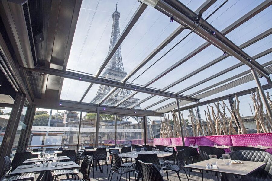 Paris: 1-Hour Sightseeing Cruise and 3-Course Bistro Dinner - Who should book this Paris evening?
