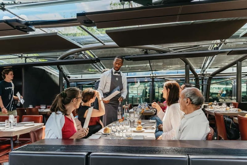 Paris: 2-Hour River Seine Lunch Cruise with 3-course-menu - What the two-hour Seine lunch is really like