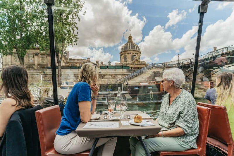 Paris: 2-Hour River Seine Lunch Cruise with 3-course-menu - From Les Invalides to the Musée d’Orsay