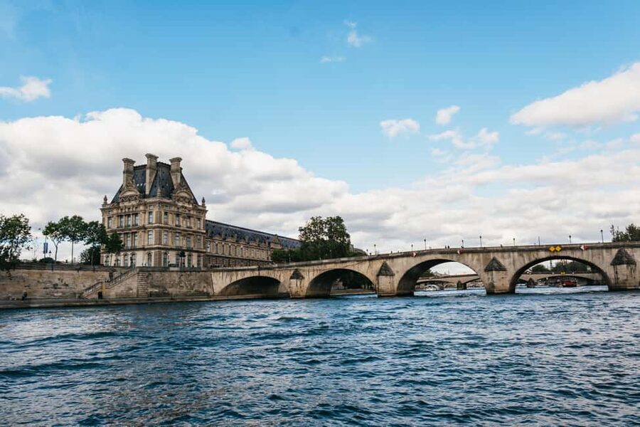 Paris : 3-Course Gourmet Dinner Cruise on Seine River - Who will enjoy this cruise most?