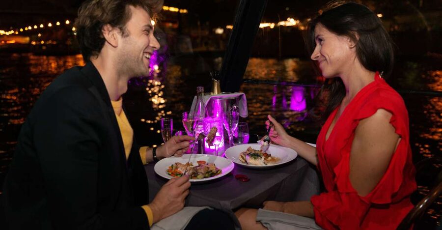 Paris: Bastille Day Special Evening Cruise - Three courses with Champagne, wine, and coffee