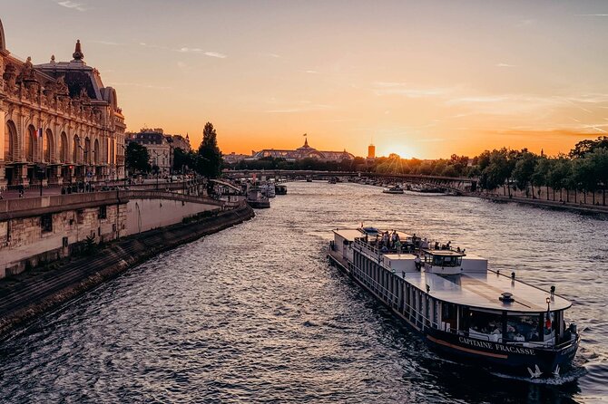 Paris Capitaine Fracasse 3 Course Seine River Dinner Cruise - Key points to know before booking