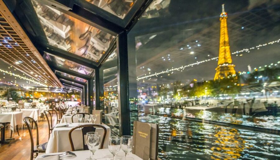 Paris: Dinner Cruise on the Seine and Eiffel Tower 2nd floor - Practical details that can make or break the night