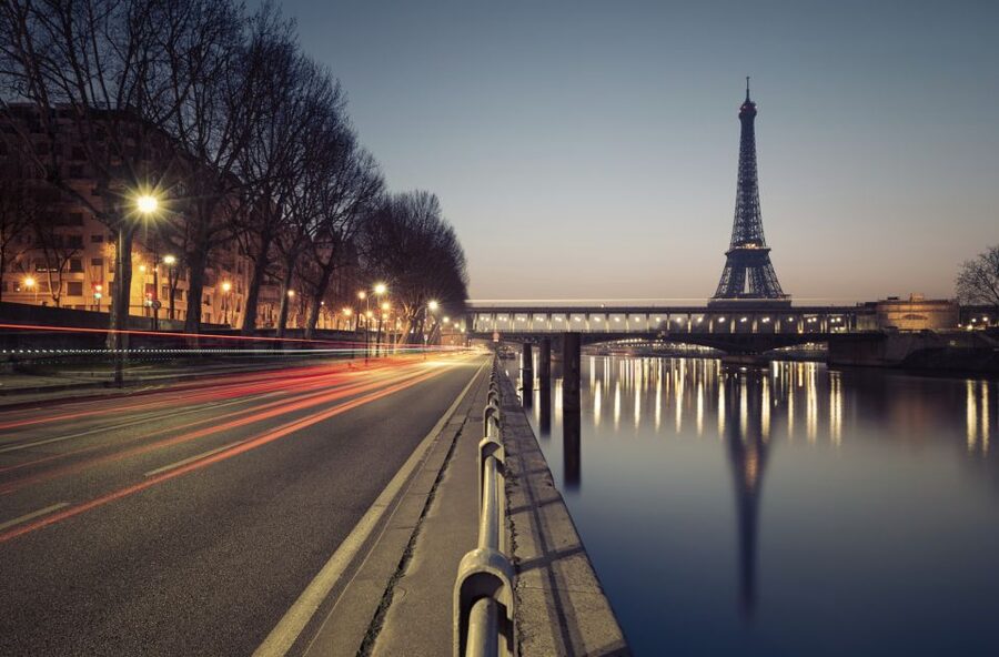 Paris: Dinner Cruise on the Seine and Eiffel Tower 2nd floor - FAQ