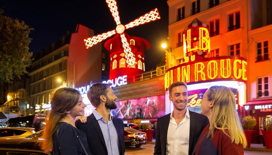 Paris: Eiffel Tower, Dinner Cruise and Moulin Rouge Show - Dinner on the Seine, with the city moving past your table