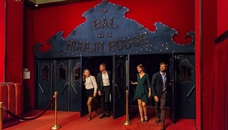 Paris: Eiffel Tower, Dinner Cruise and Moulin Rouge Show - The Moulin Rouge Féerie revue