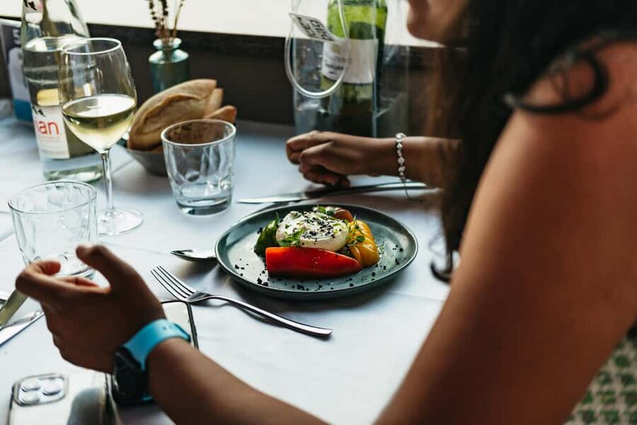 Paris: Gourmet Dinner Cruise on Seine River with Live Music - Starting at 2 Rue du Ranelagh